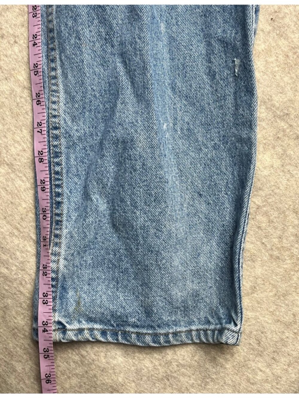 Vintage Levi's 540 Distressed Medium Wash Relaxed Fit Denim Jeans Orange Tab 38 - Picture 9 of 9